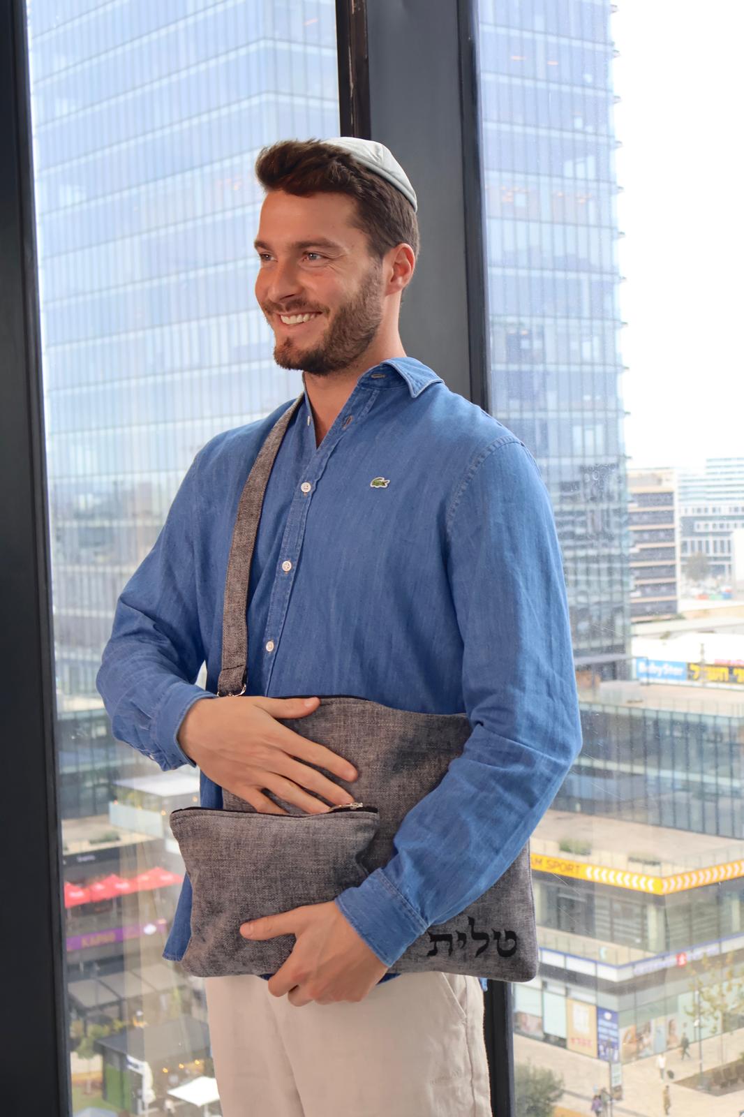 c123fb22-01f6-4636-850e-d7c5e15afdb2