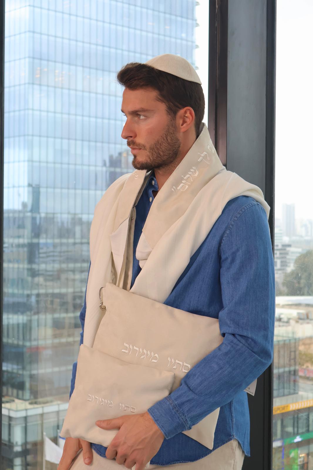 fc8c423a-6513-41e4-b3cd-447bc83d54b0